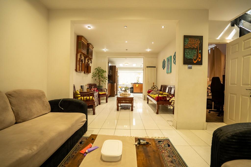 House in Greenford - More
