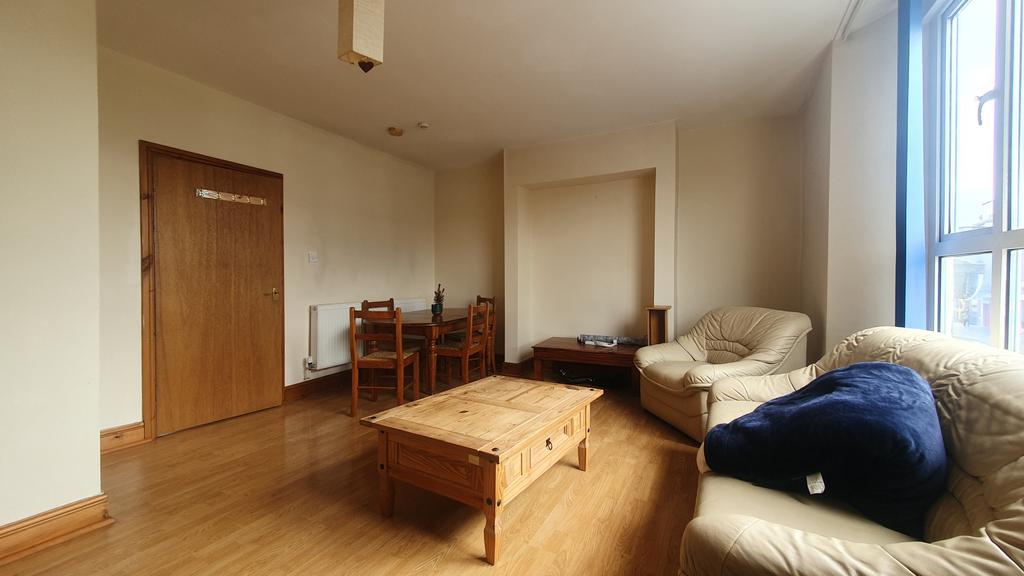 Apartment in Cardiff, The Laundry Quarter, Canton - View 5