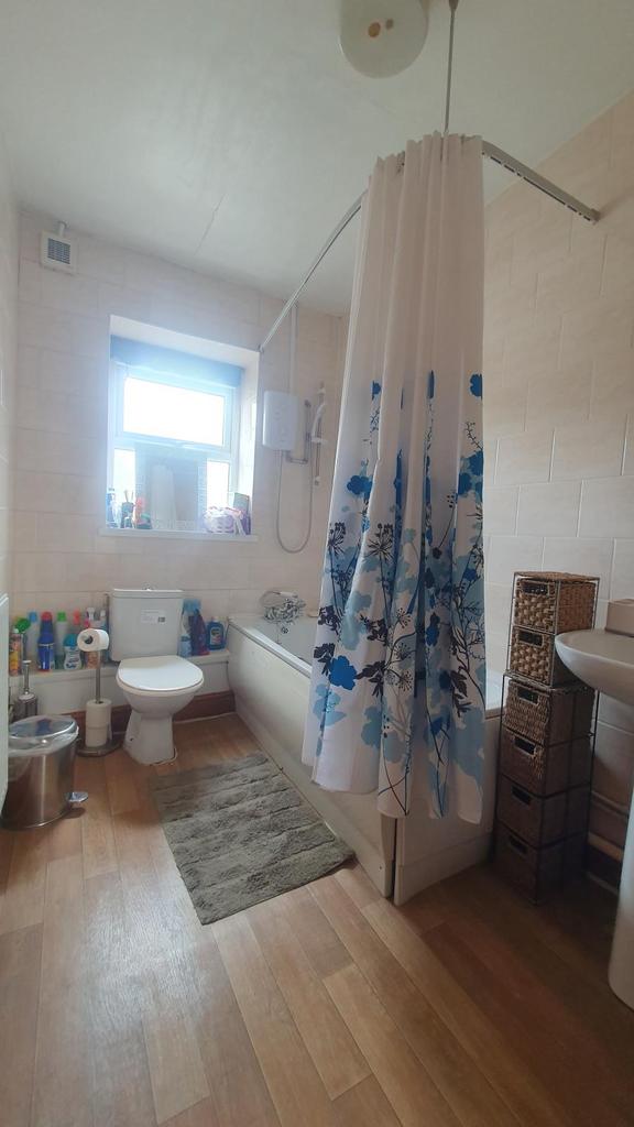 Apartment in Cardiff, The Laundry Quarter, Canton - More