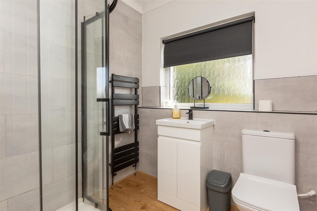 Apartment in SWANSEA - View 4