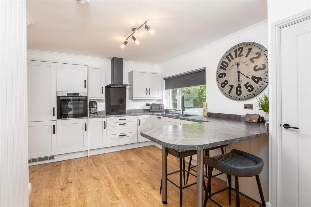 Apartment in SWANSEA - View 5
