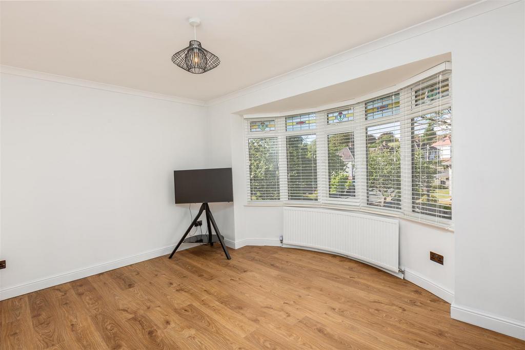 Apartment in SWANSEA - More