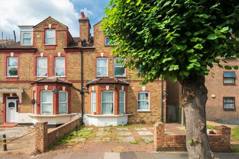 2 bedroom flat to rent, Connaught Road, London NW10