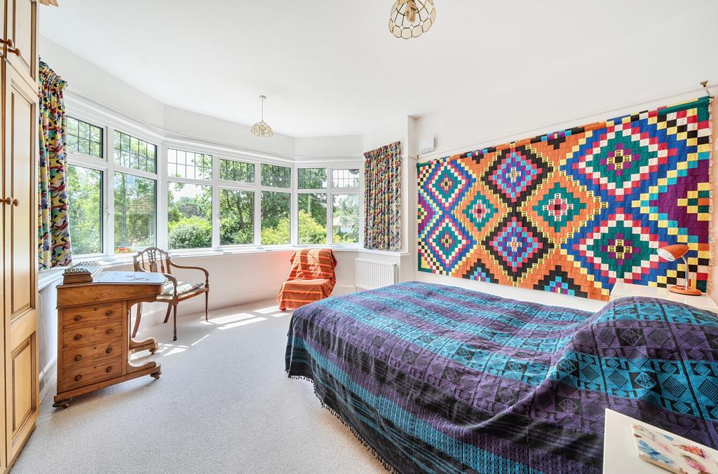 House in Southampton - More