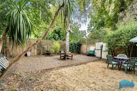 2 bedroom apartment for sale, Hornsey Rise, London, N19