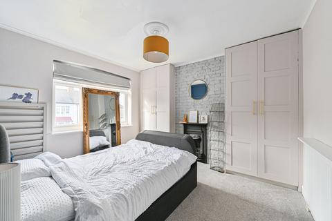 3 bedroom house to rent, Eveline Road, Mitcham, CR4
