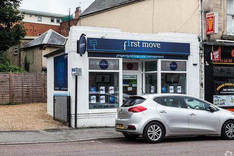 Retail property (high street) to rent, 10b New Rd Chippenham SN15 1HH
