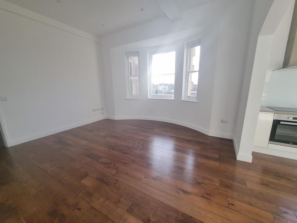 Apartment in Trowbridge - View 3