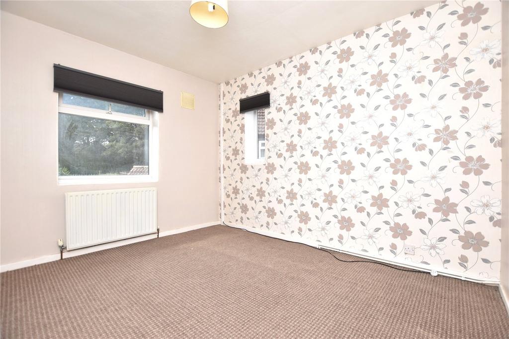House in Leeds, Gildersome - View 4