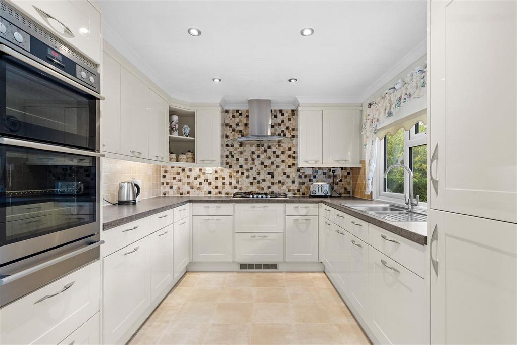 House in Hailsham - View 3