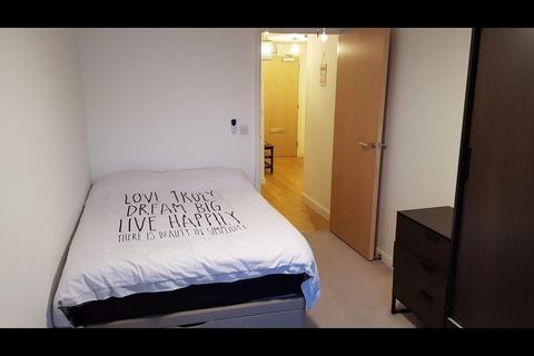 2 bedroom flat to rent, Kelland Road, London E13