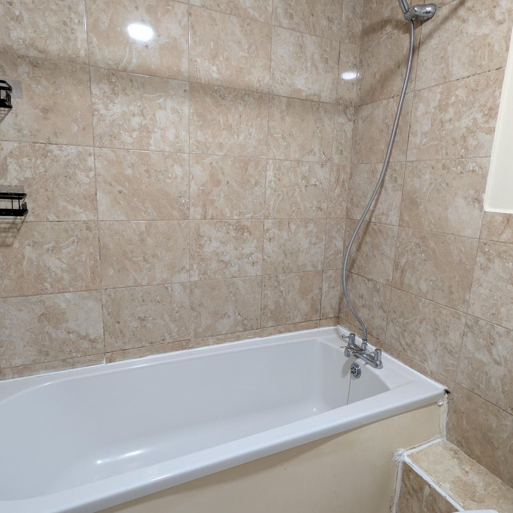 Apartment in Croydon - View 4