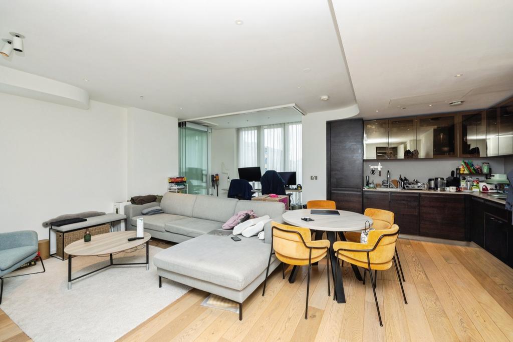 Apartment in London - View 3