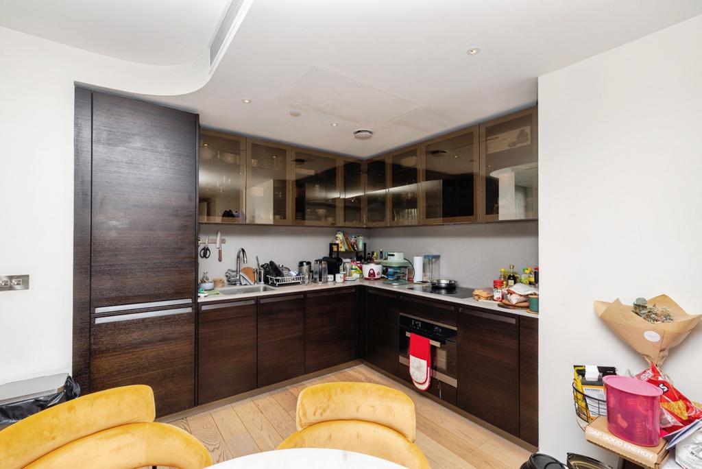 Apartment in London - View 4