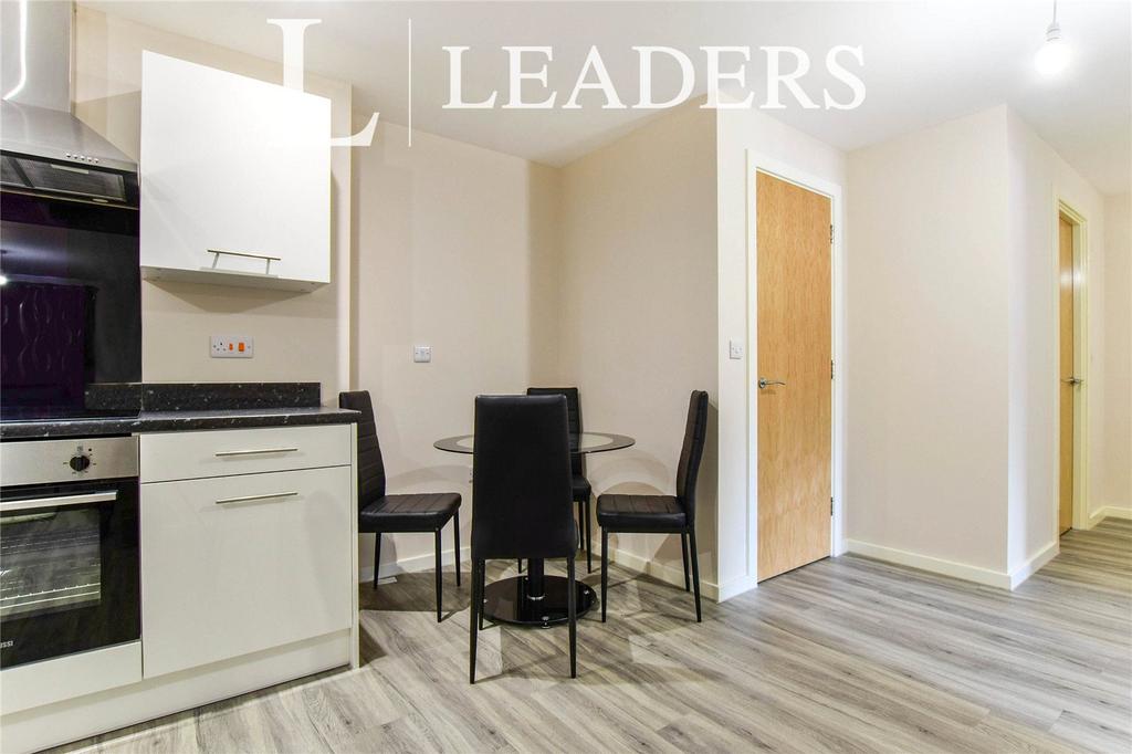 Apartment in 345 City Road - More