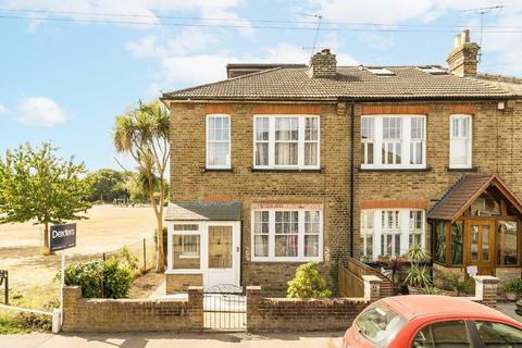 3 bedroom house for sale, School Road Avenue, Hampton TW12