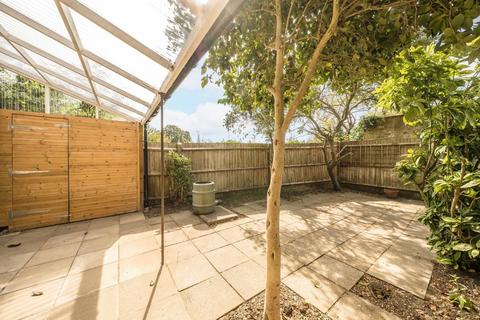 3 bedroom house for sale, School Road Avenue, Hampton TW12