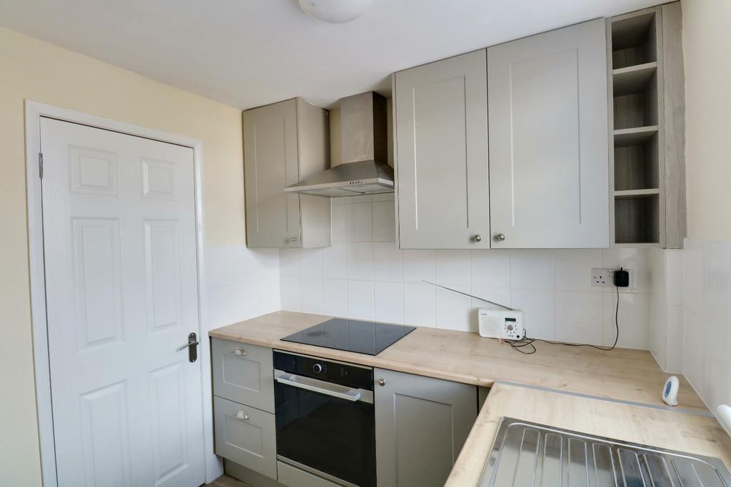 Apartment in Kent - View 5