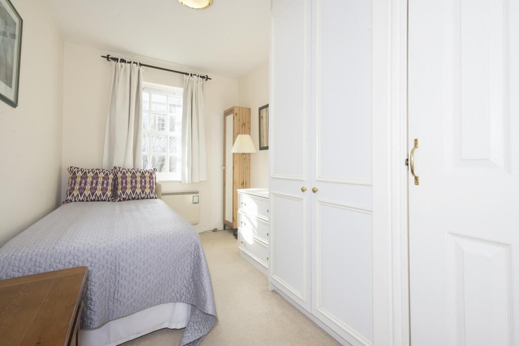 Apartment in Oxford, St Thomas', City Centre - More