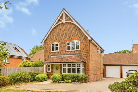 4 bedroom detached house for sale, Mill Rose Way, BURGESS HILL