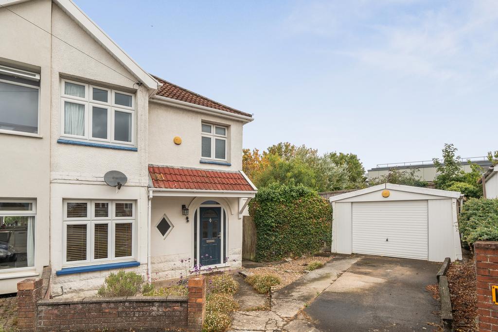 Longford Avenue, Bristol, BS10
