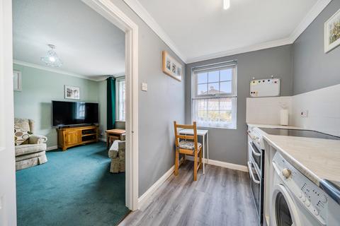 2 bedroom retirement property for sale, Eastgate Gardens, Taunton
