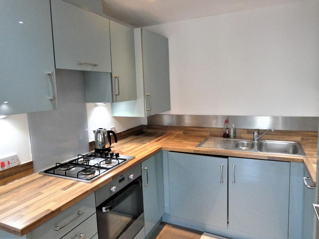 Apartment in Sutton Coldfield - View 3