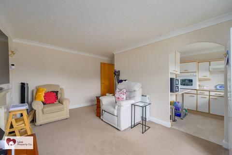 undefined, Shelly Crescent, Shirley B90