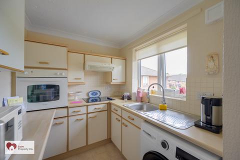 undefined, Shelly Crescent, Shirley B90