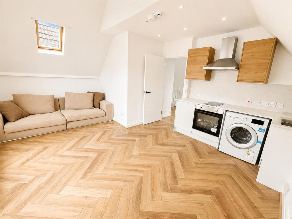 Apartment in London - View 3