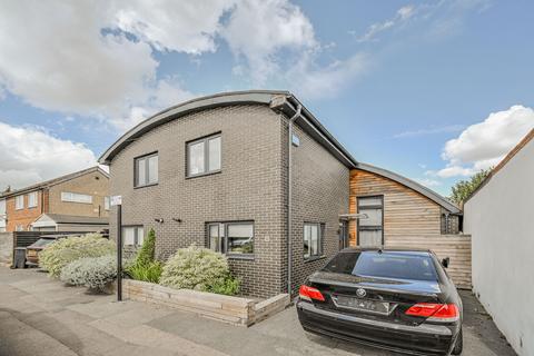 Cobham Road, Walthamstow, London, E17