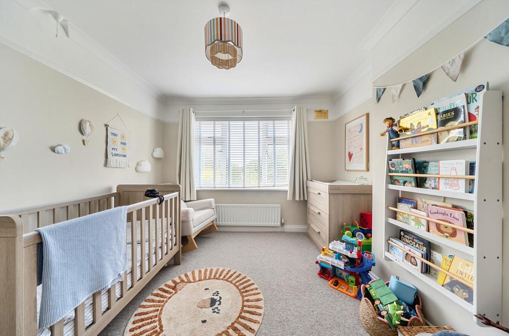 House in Southampton - More