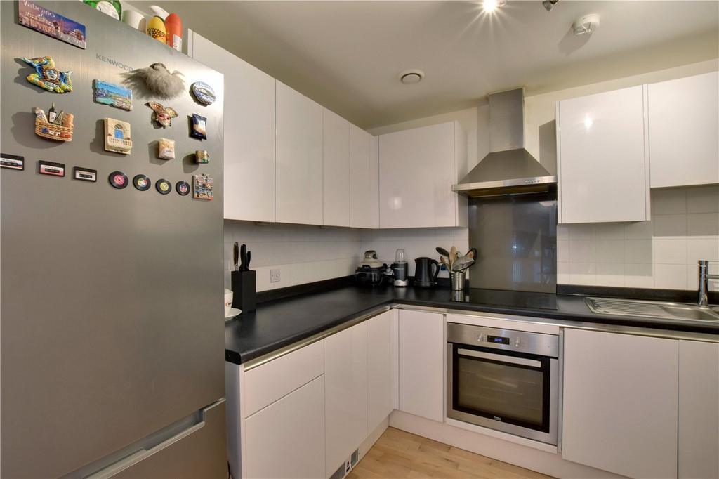 Apartment in Greenwich - View 3