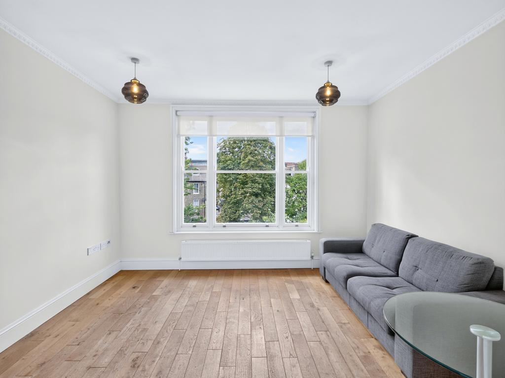 Apartment in London - More