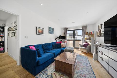 1 bedroom flat to rent, Mare Street, London E8