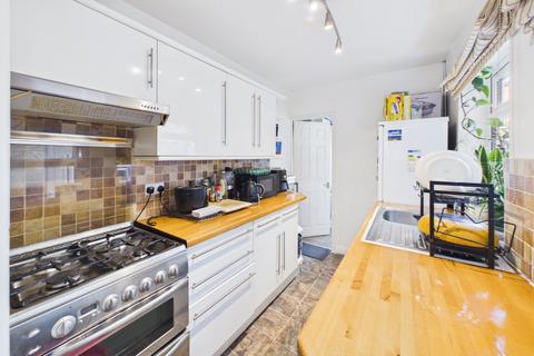 3 bedroom terraced house for sale, Belmont Road, Reading, Berkshire, RG30