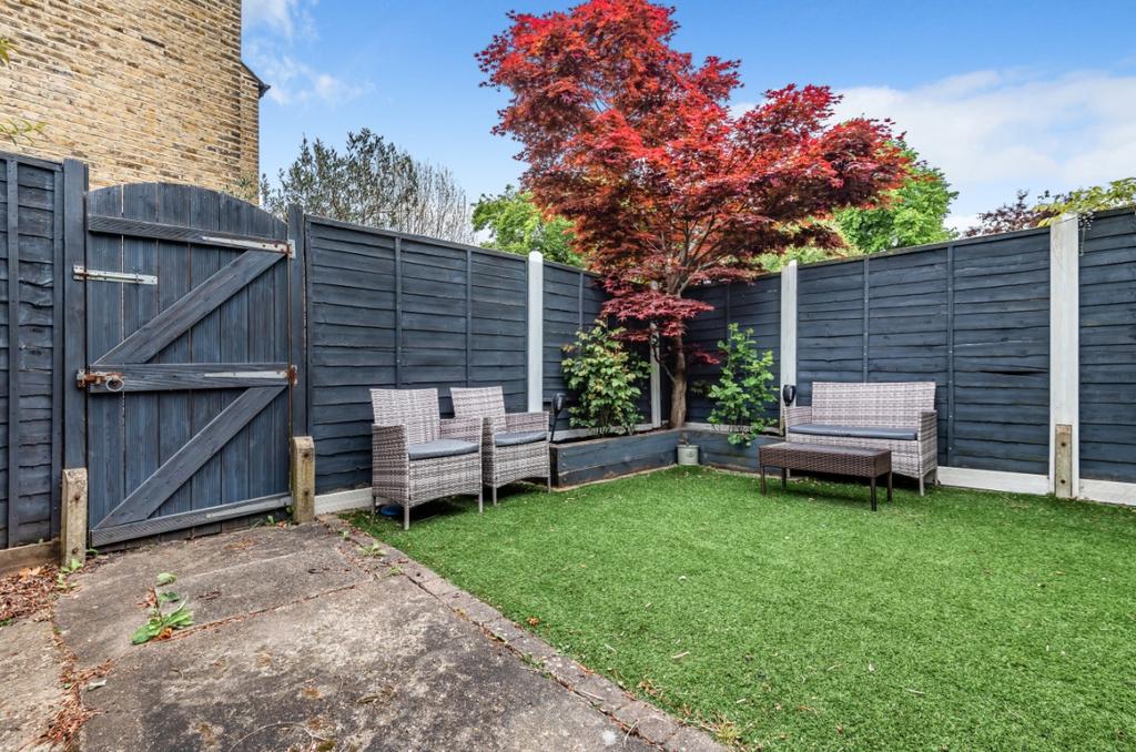 House in London - View 5