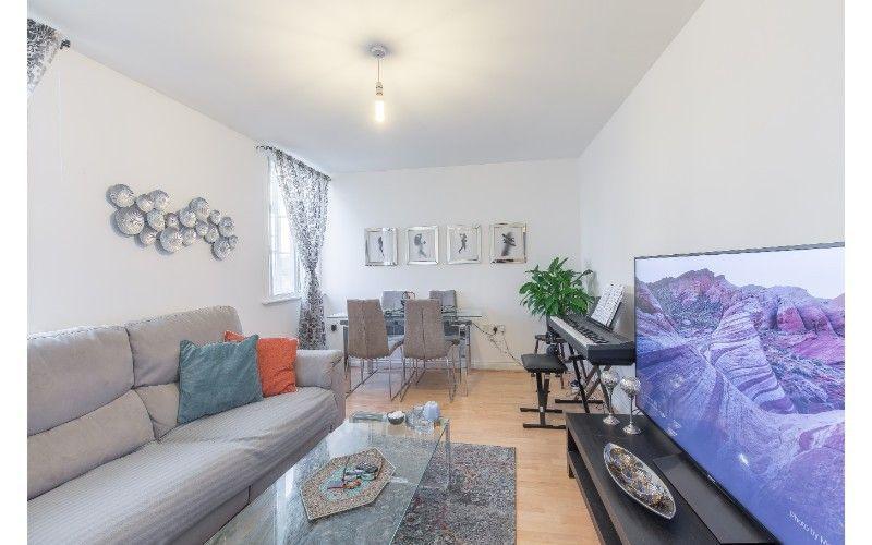Apartment in London - View 2