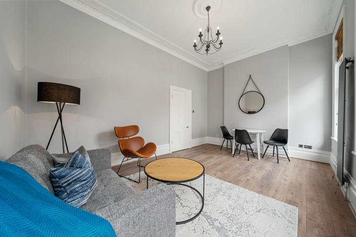 Apartment in London - View 2