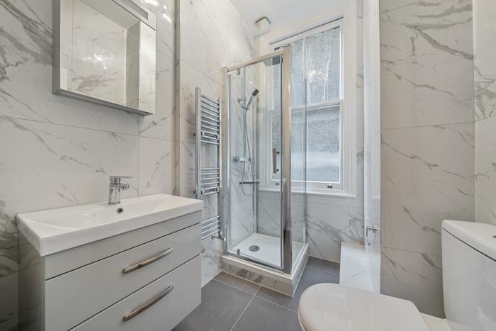 Apartment in London - View 5