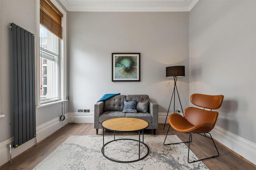 Apartment in London - More