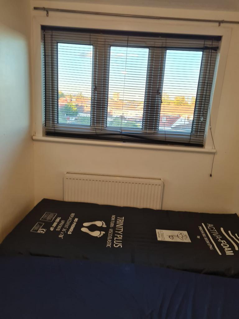 House in Romford - View 2