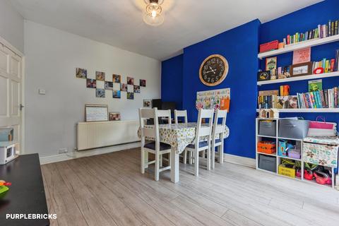 3 bedroom semi-detached house for sale, Kingsland Road, Stockport, SK3