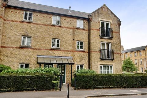 Sergeants Place, Caterham CR3