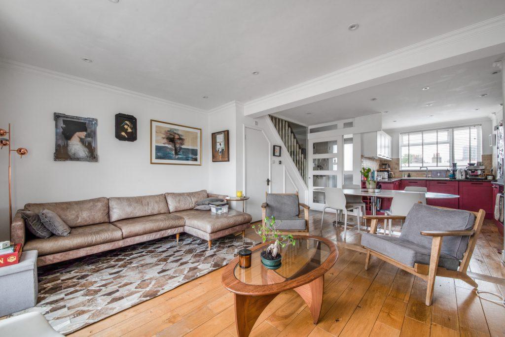 House in London - View 2