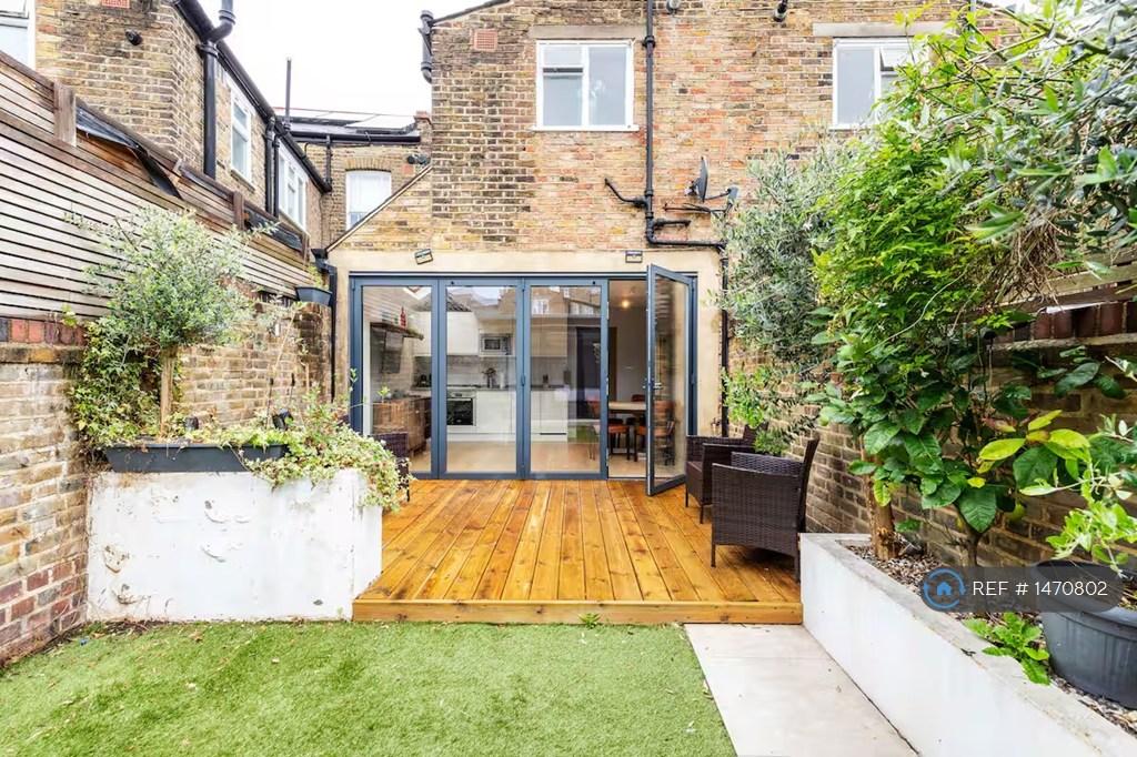 House in London - View 3