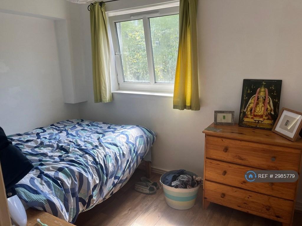 Apartment in London - View 2