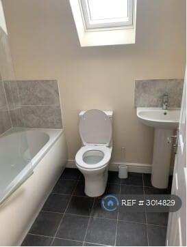 Apartment in Nottingham - View 3