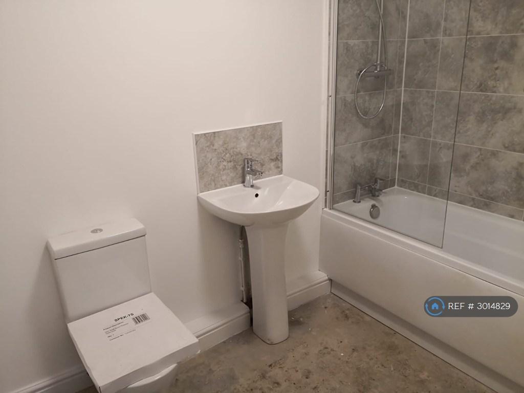 Apartment in Nottingham - View 5