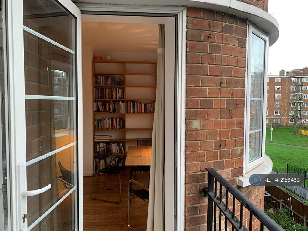 Apartment in London N1 6Lh - View 3